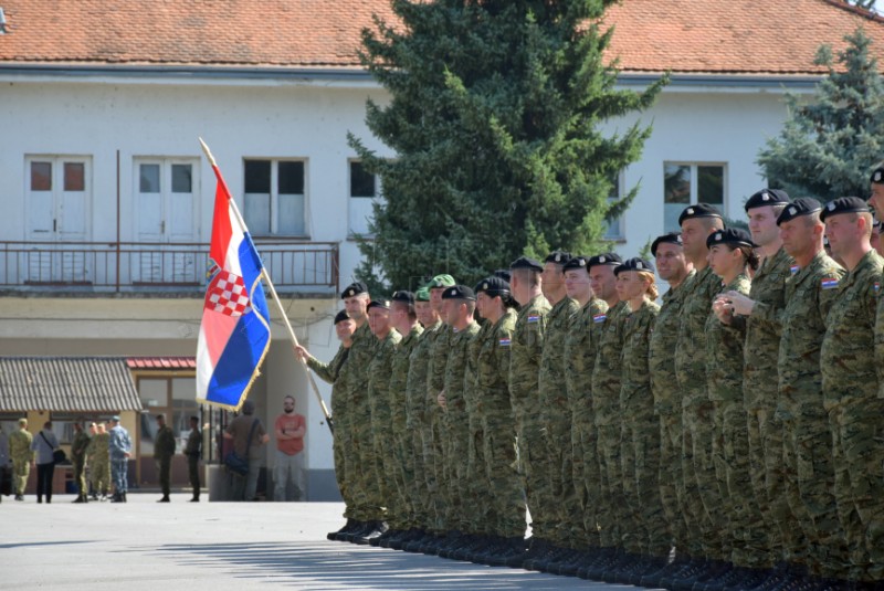 Milanović u Bjelovaru na ispraćaju hrvatskih vojnika u Poljsku