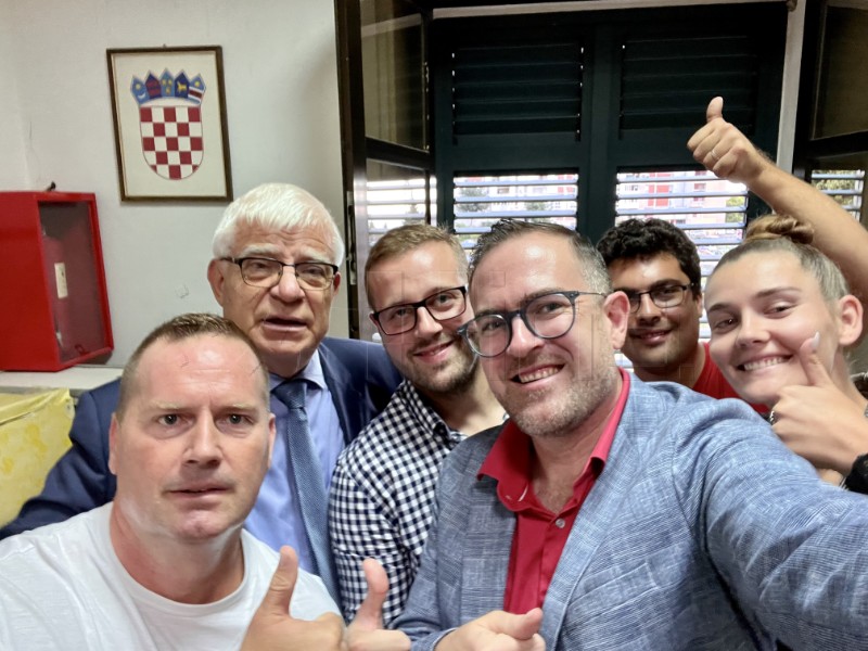 Split: Svi kotarski vijećnici  SDP-a Trstenik napustili SDP