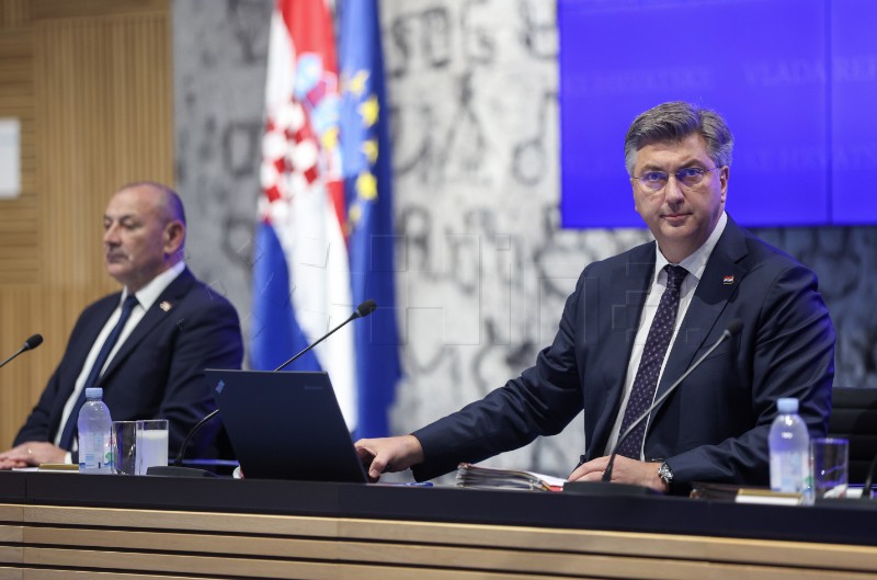 Plenković: Možemo raspravljati na izvanrednoj sjednici, ali rješenja će dati Vlada 