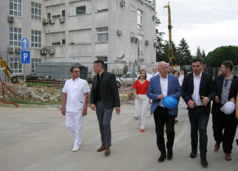 Bačić: Container settlement residents will be moved into better accommodation soon