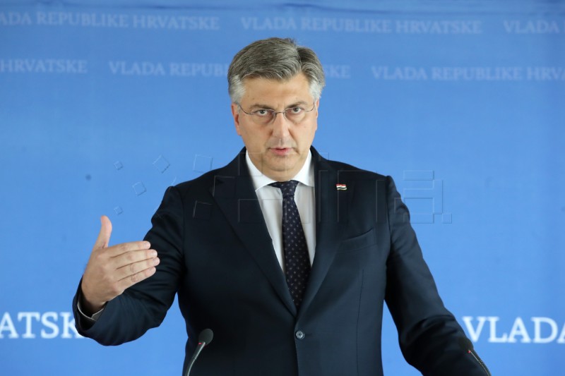 Plenković says appeals to reopen St. Mark's Square hypocritical, politicised