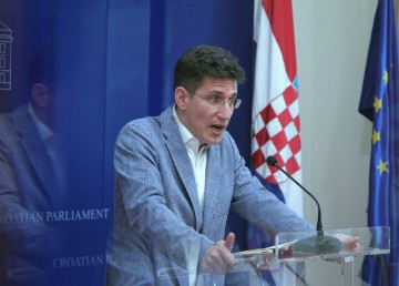  Troskot održao konferenciju za novinare