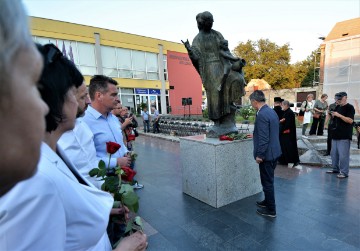 Komemoracija za ubijene Srbe u Glini 