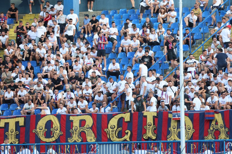 MUP: Do početka utakmice Hajduk-Rijeka privedeno devet navijača