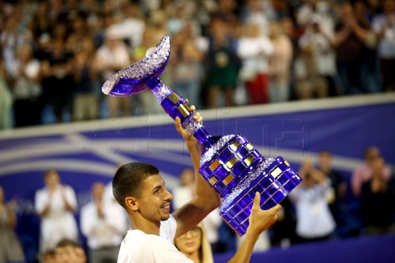 ATP Umag - Popyrin u finalu pobijedio Wawrinku