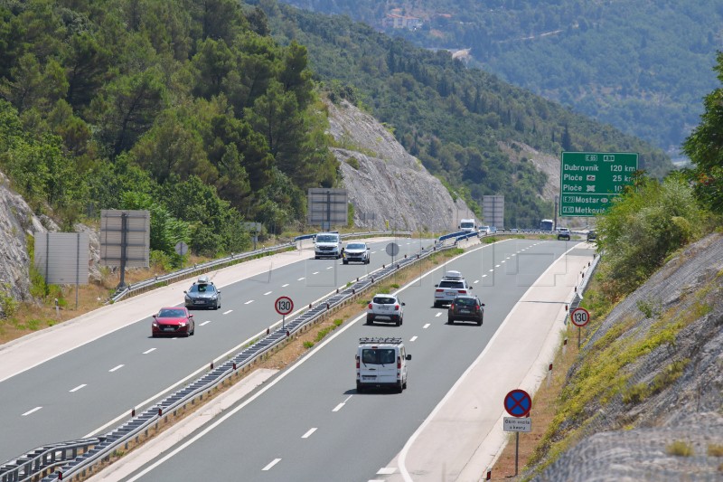 Vrgorac: Od nedjelje ujutro je pojačan promet na autocesti u smjeru juga Hrvatske