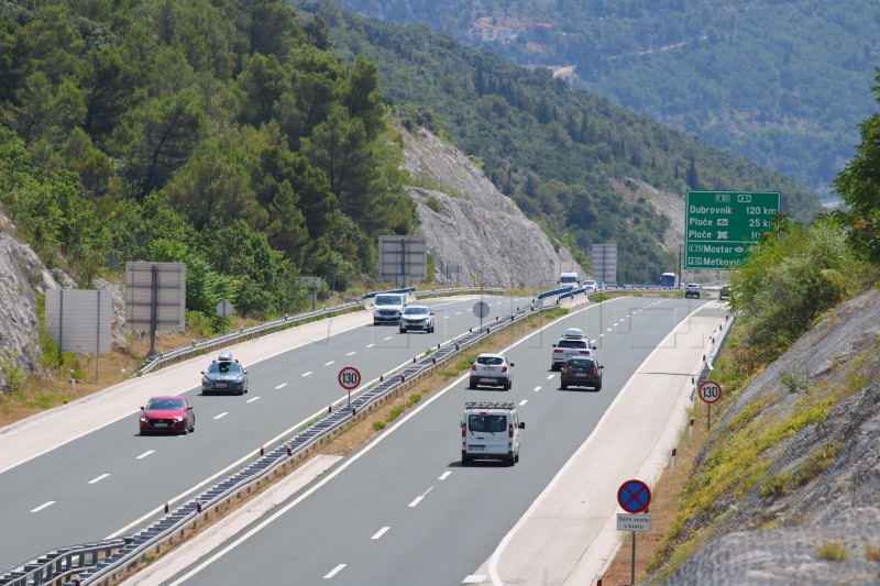 Vrgorac: Od nedjelje ujutro je pojačan promet na autocesti u smjeru juga Hrvatske