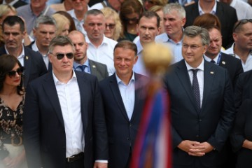 Vojvodin prijam u Alkarskim dvorima