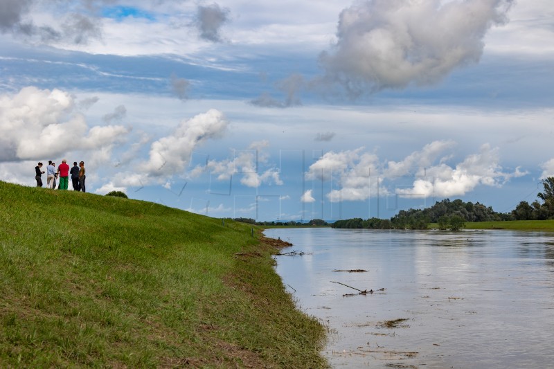 Vodostaj u kanalu Sava - Odra nakon vodenog vala