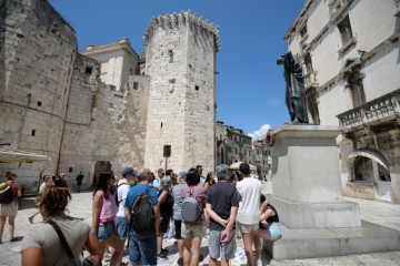 Komercijalni smještaj u lipnju s 0,9 posto više turističkih noćenja