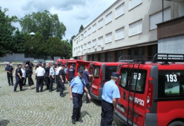 Predstavnicima vatrogasnih zajednica županija predana nova vatrogasna oprema