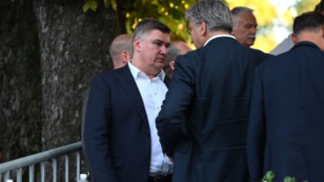 Milanović potpisao odluke o imenovanju i raspoređivanju časnika 