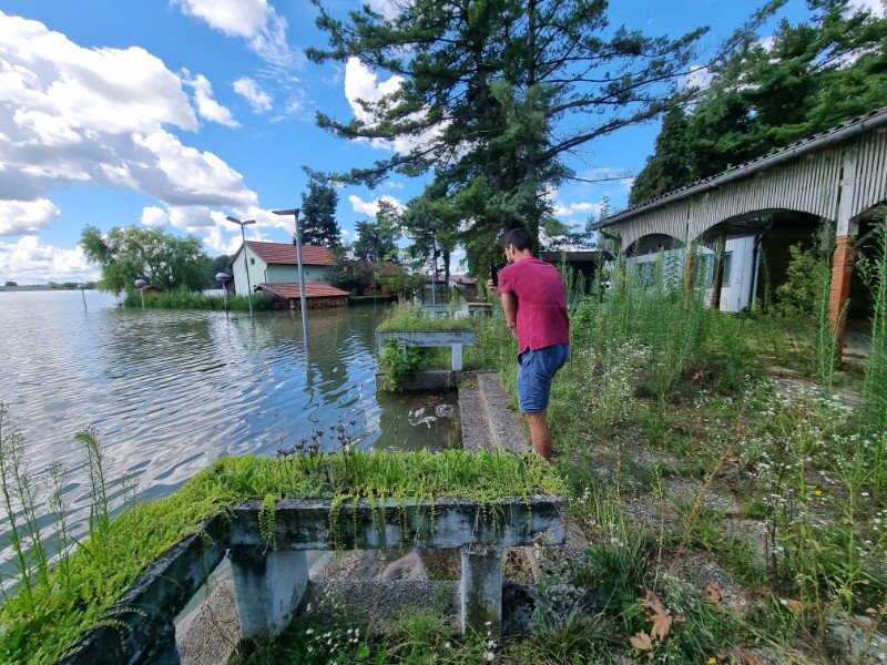 Dravska voda prodire i u Torčec, u mjestu oglašene sirene