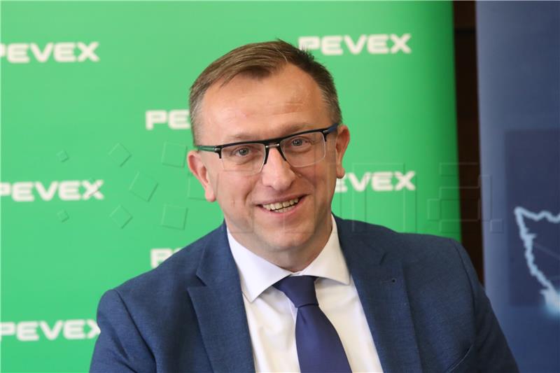 Pevex retailer building €13.5m central storage complex