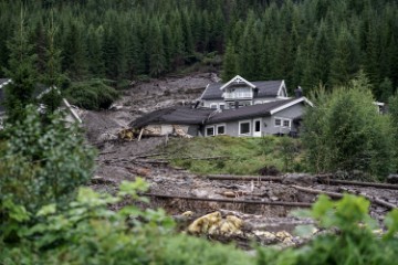 Norveška evakuirala tisuće ljudi zbog najgorih poplava u više desetljeća