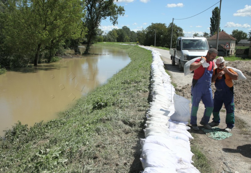 Ravnateljstvo CZ: Na udaru Drave Virovitičko-podravska i Osječko-baranjska županija