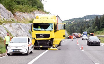 Na autocesti Rijeka - Zagreb poginula dvojica radnika HAC-a