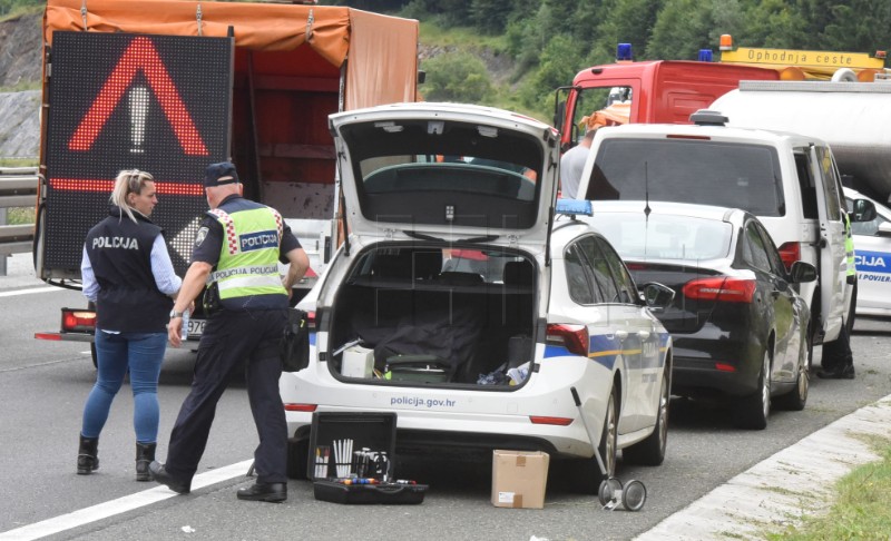 Na autocesti Rijeka - Zagreb poginula dvojica radnika HAC-a