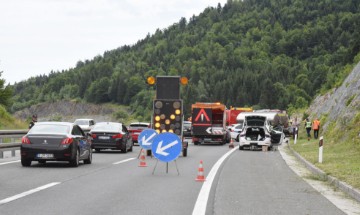 Na autocesti Rijeka - Zagreb poginula dvojica radnika HAC-a