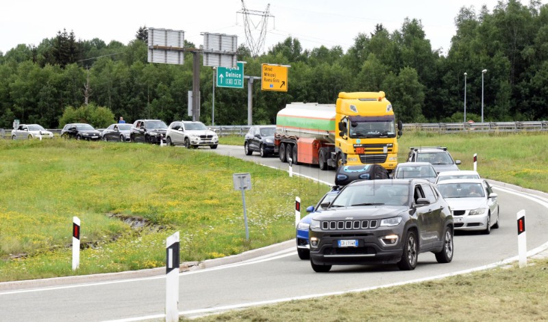 Na autocesti Rijeka - Zagreb poginula dvojica radnika HAC-a