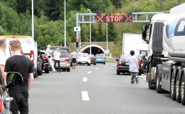 Na autocesti Rijeka - Zagreb poginula dvojica radnika HAC-a