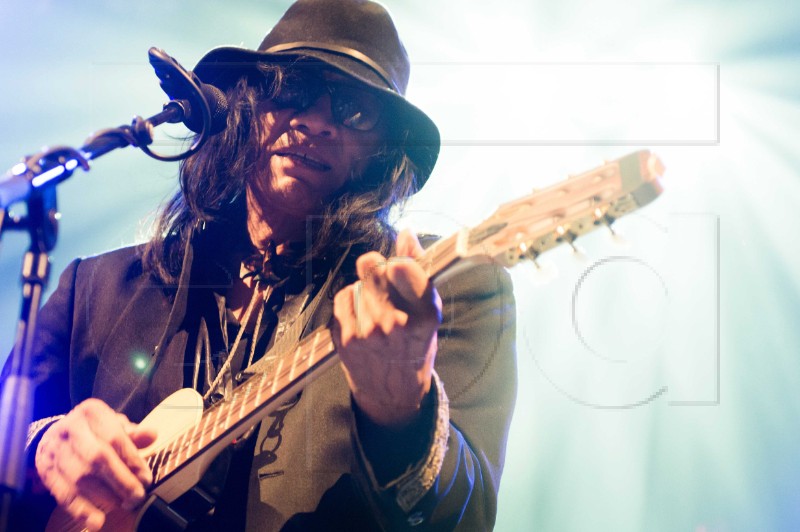 Umro Sixto Rodriguez, glazbenik nevjerojatne životne priče o kojem je snimljen film