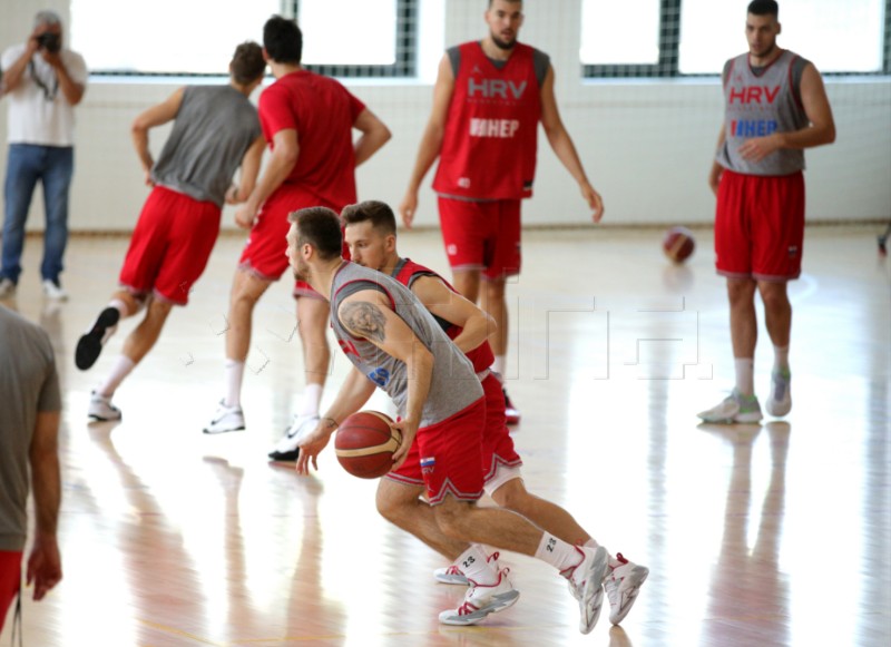 Košarkaši odradili trening otvoren za medije