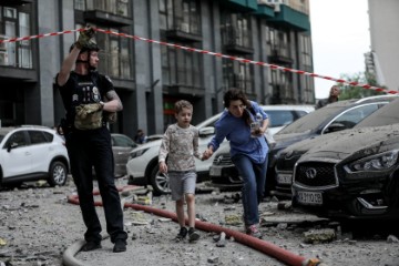 Eksplozije u Kijevu, zatvoren zračni prostor nad aerodromom u Moskvi