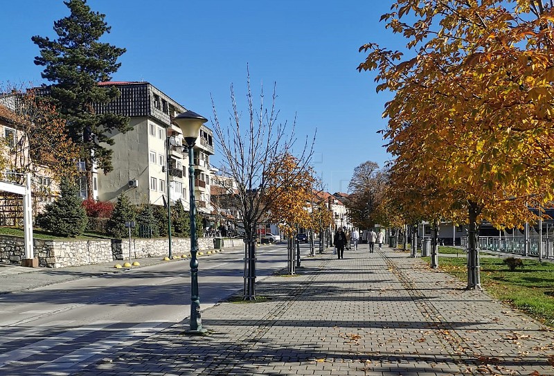 BiH: U Gradačcu mirni prosvjed zbog trostrukog ubojstva