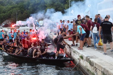 Na 26. Maratonu lađa prvi na cilj stigli branitelji naslova, ekipa "Zagreba"