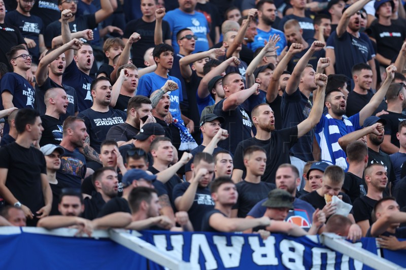 Stadion Maksimir prije početka susreta Dinamo - AEK