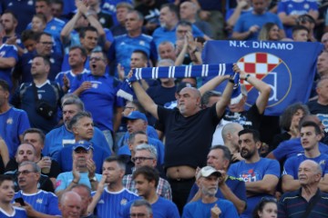 Stadion Maksimir prije početka susreta Dinamo - AEK