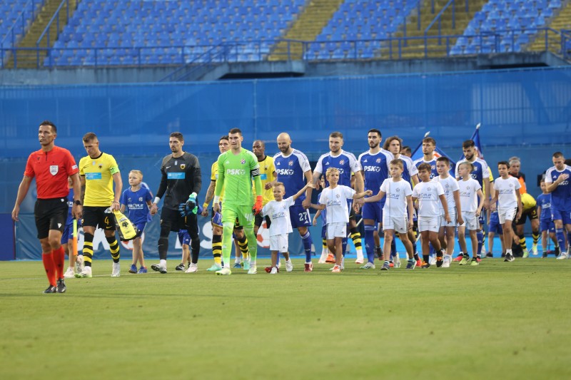 Stadion Maksimir prije početka susreta Dinamo - AEK