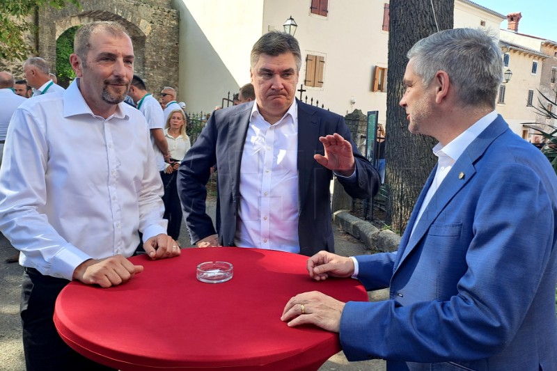 Barban: Milanović i Jandroković pratili „Trku na prstenac“