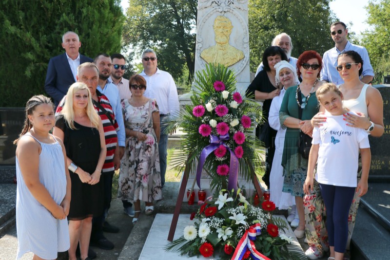 U Đakovu 14. Dani Luke Botića