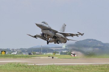 Danska započela s obukom osam ukrajinskih pilota za F-16