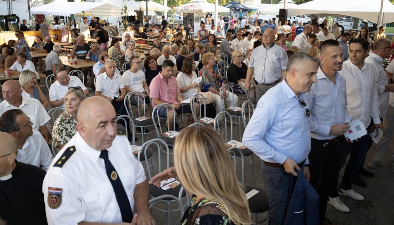 Manifestacija „Kaj su jeli naši stari“ u Vrbovcu