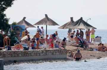 Zadar: Plaža Kolovare