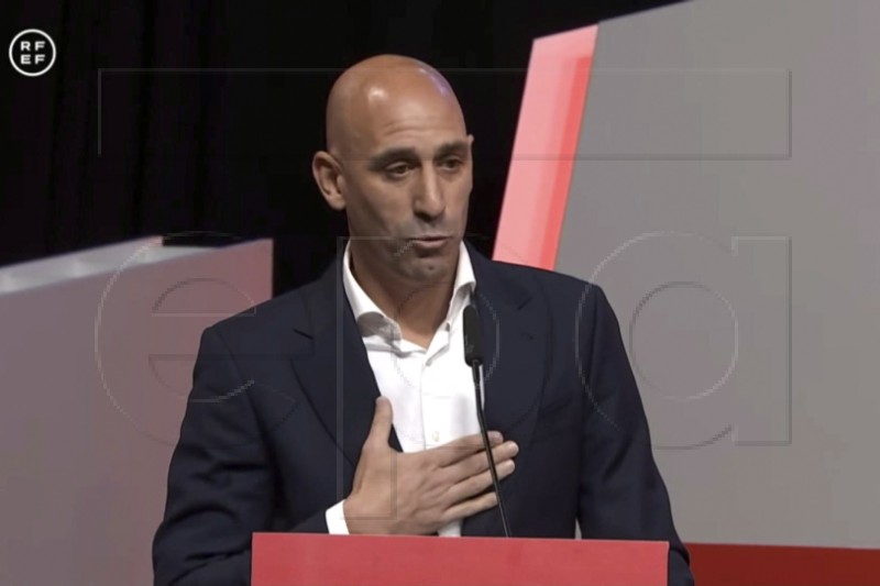 Rubiales kaže da će dokazati nedužnost dok će RFEF voditi njegov zamjenik