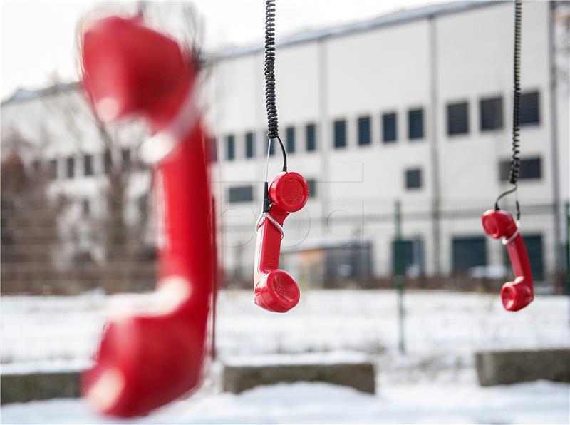 Već 60 godina 'crveni telefon' između SAD-a i Moskve ima za cilj održati mir