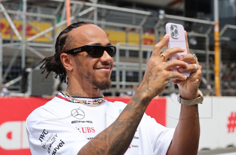 Lewis Hamilton još dvije godine u Mercedesu