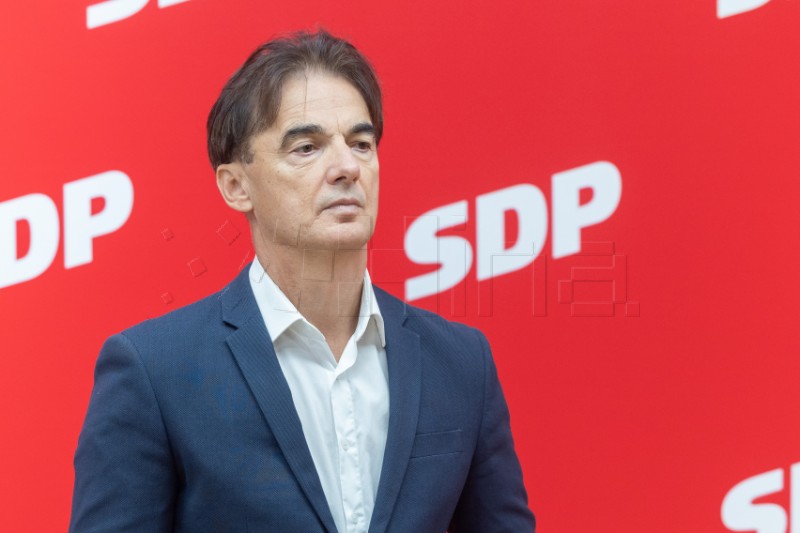 SDP: Dostojanstven život umirovljenicima