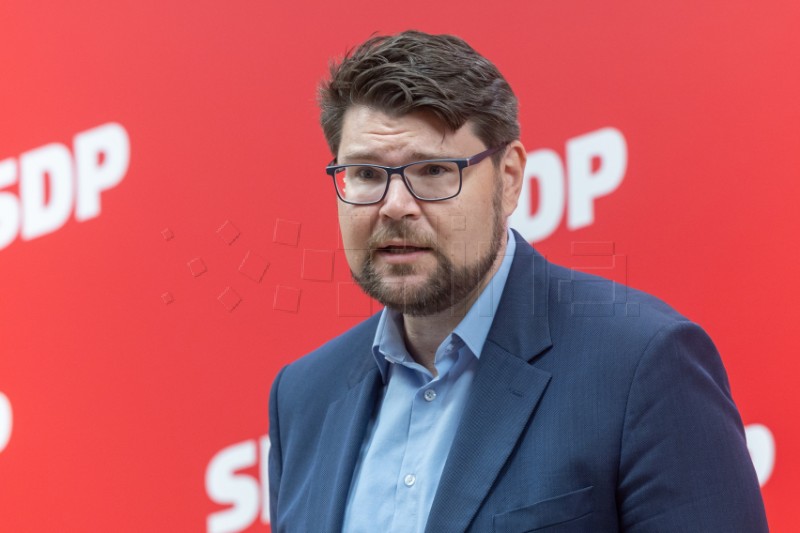 SDP: Dostojanstven život umirovljenicima