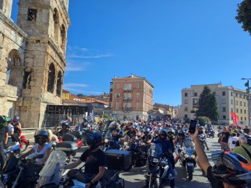 Defile tisuće motorista na Croatia Bike Weeku u Puli