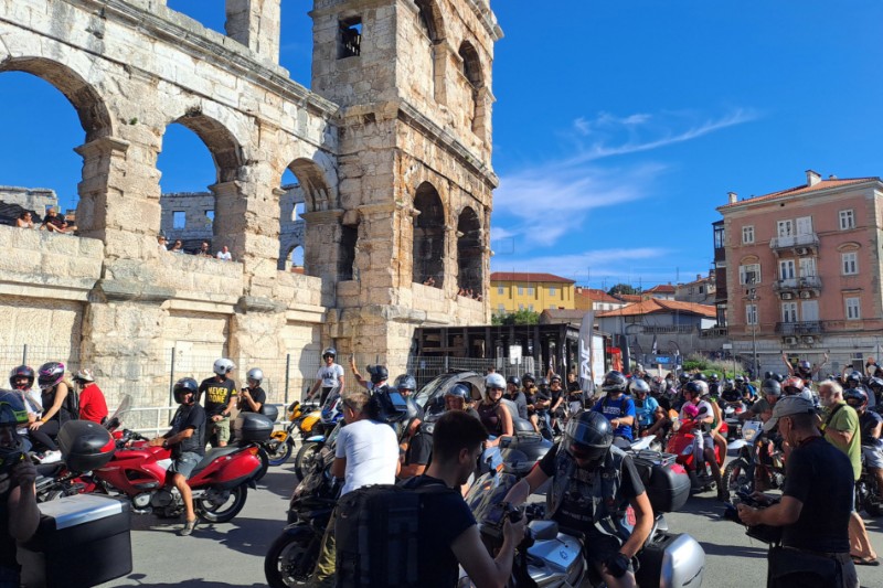 Defile tisuće motorista na Croatia Bike Weeku u Puli