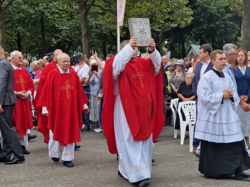 Više desetaka tisuća hodočasnika na svetoj misi u Ludbregu