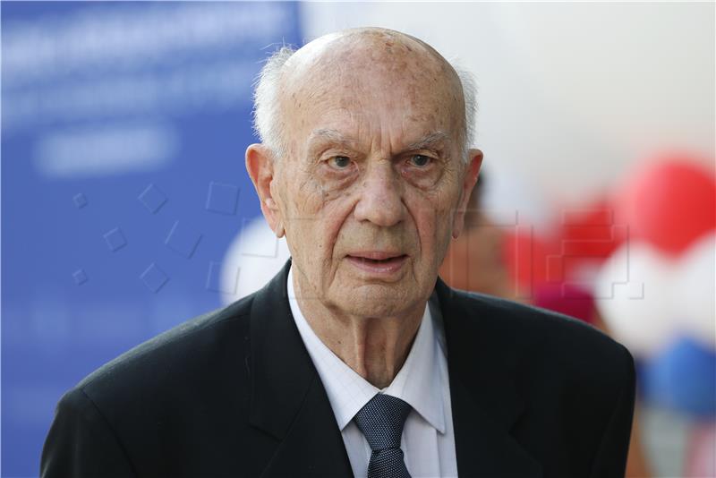 Croatian Army General Anton Tus dies at 92