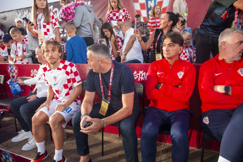 Vatreni ponedjeljak: Turnir nogometne reprezentacije