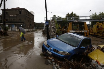 Grčka: U olujnom nevremenu praćenom obilnom kišom dvoje mrtvih, troje nestalih 