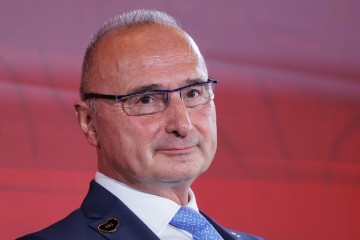 Grlić Radman: Milanović treba odblokirati rotaciju veleposlanika 